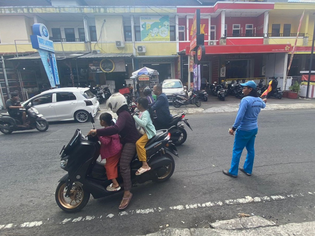 Unit Usaha Parkir Oleh BUM Desa Tri Manunggal Jaya Dalung